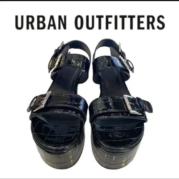 NEW Urban Outfitters UO Violet Buckle Black Flatform Platform Sandals 9 - Picture 3 of 7